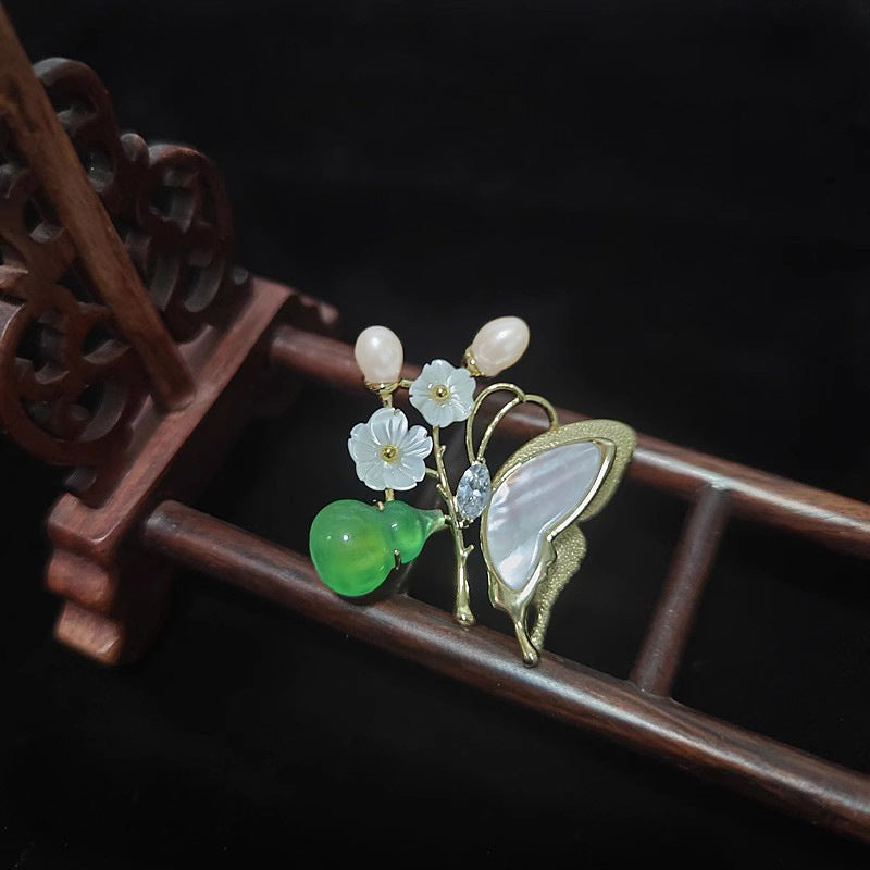 Vintage Handmade Pearl Piece