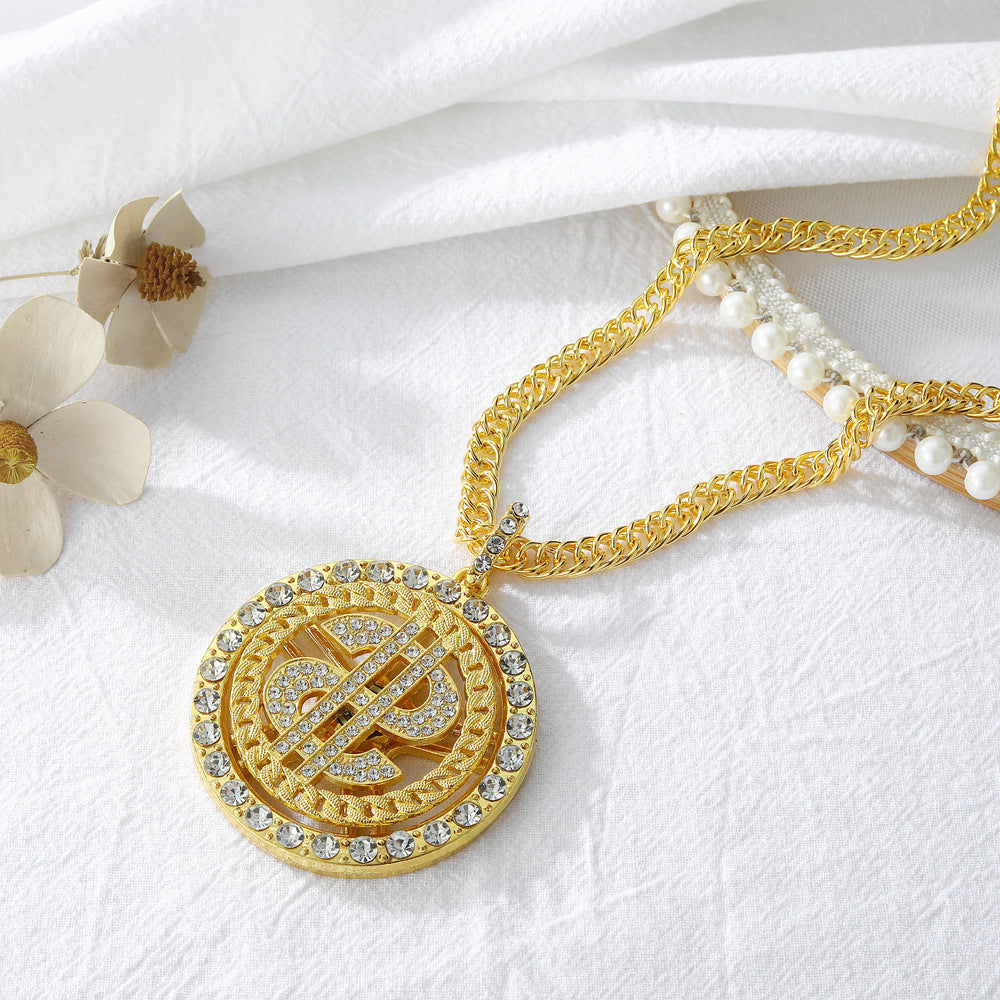 Beautiful Gold Necklace with Unique Style