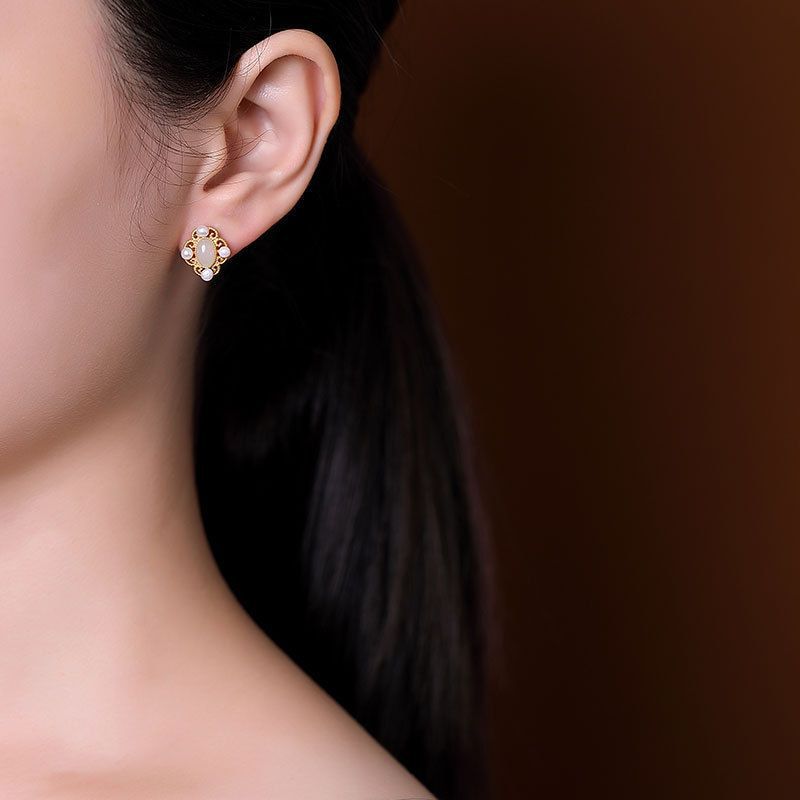 Stunning Silver Earring for Daily Wear