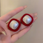 Beautiful Pearl Earring with Unique Style
