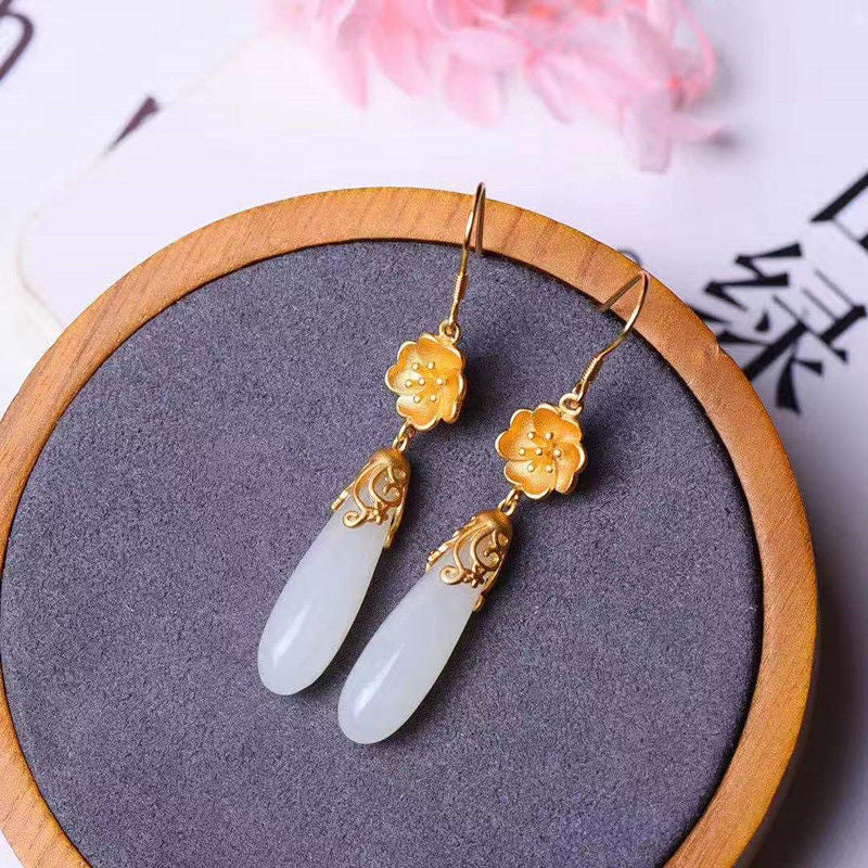 Vintage Handmade Gold Earring