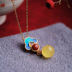 Beautiful Gold Necklace with Unique Style