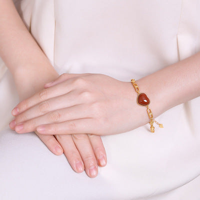 Beautiful Gold Bracelet with Unique Style