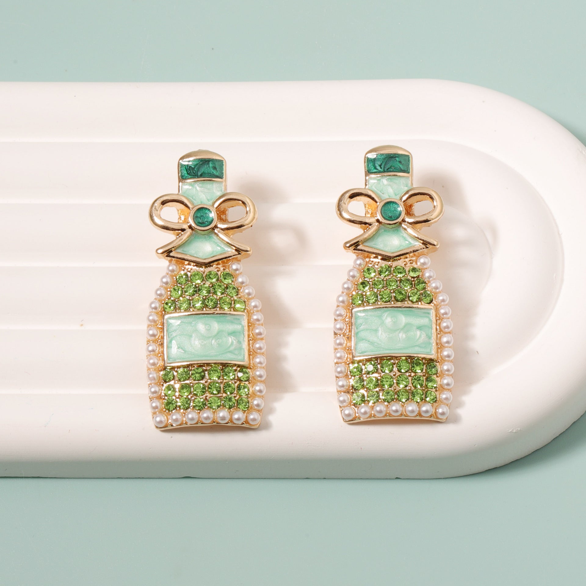 Charming Pearl Earring for Any Occasion