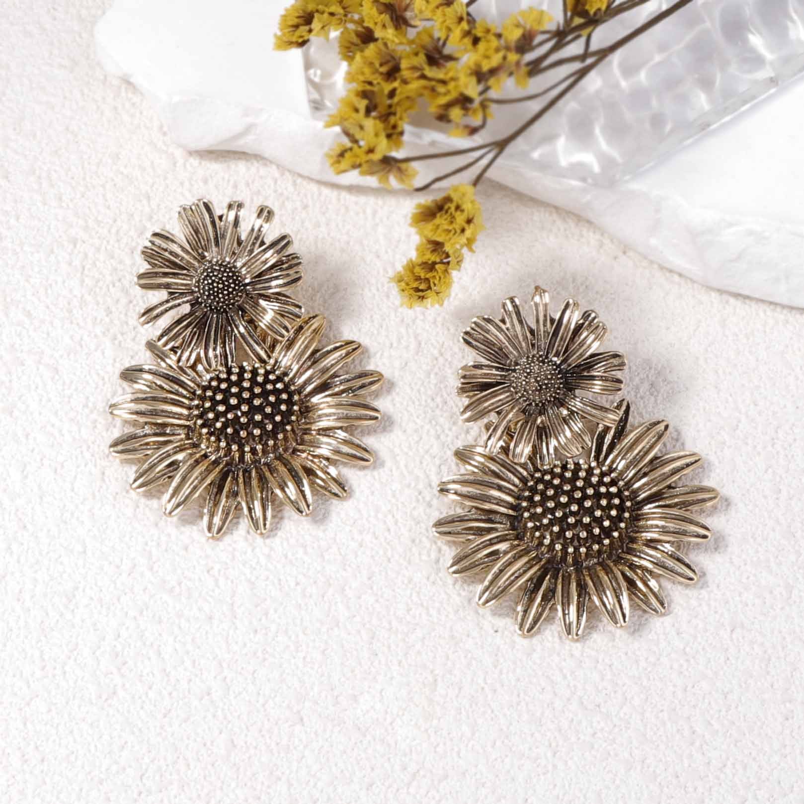 Vintage Handmade Earring