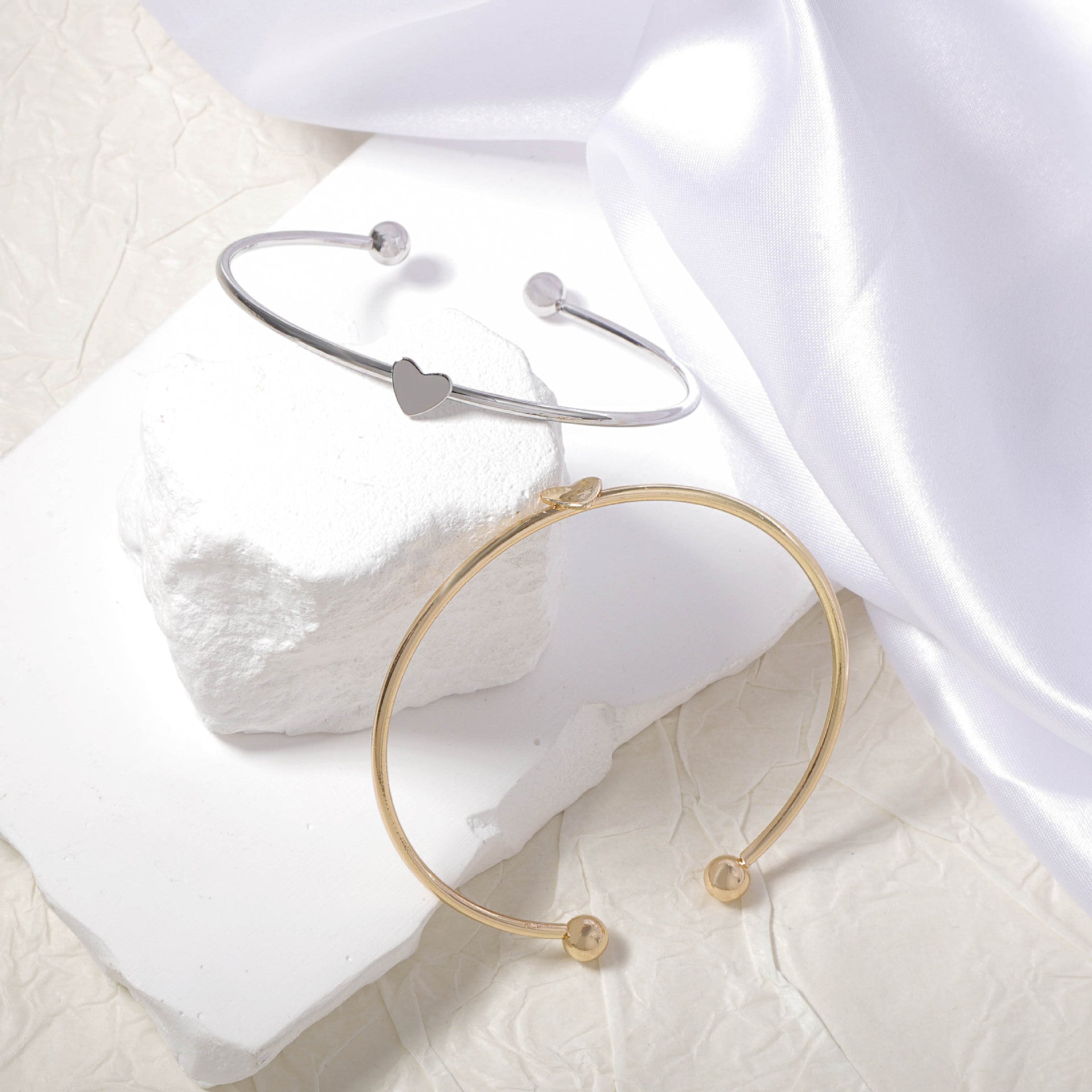 Charming Bracelet for Any Occasion