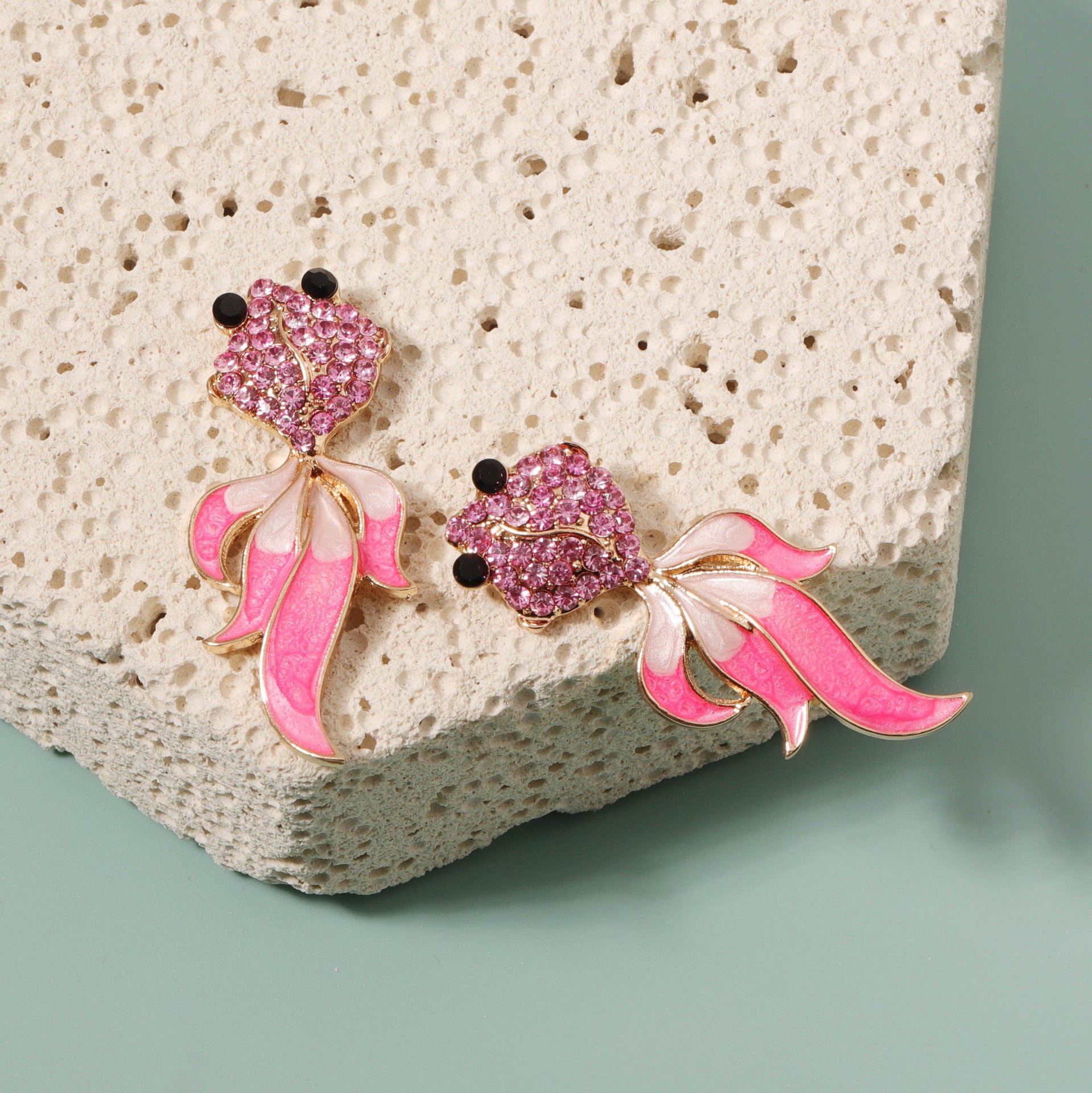 Vintage Handmade Gold Earring