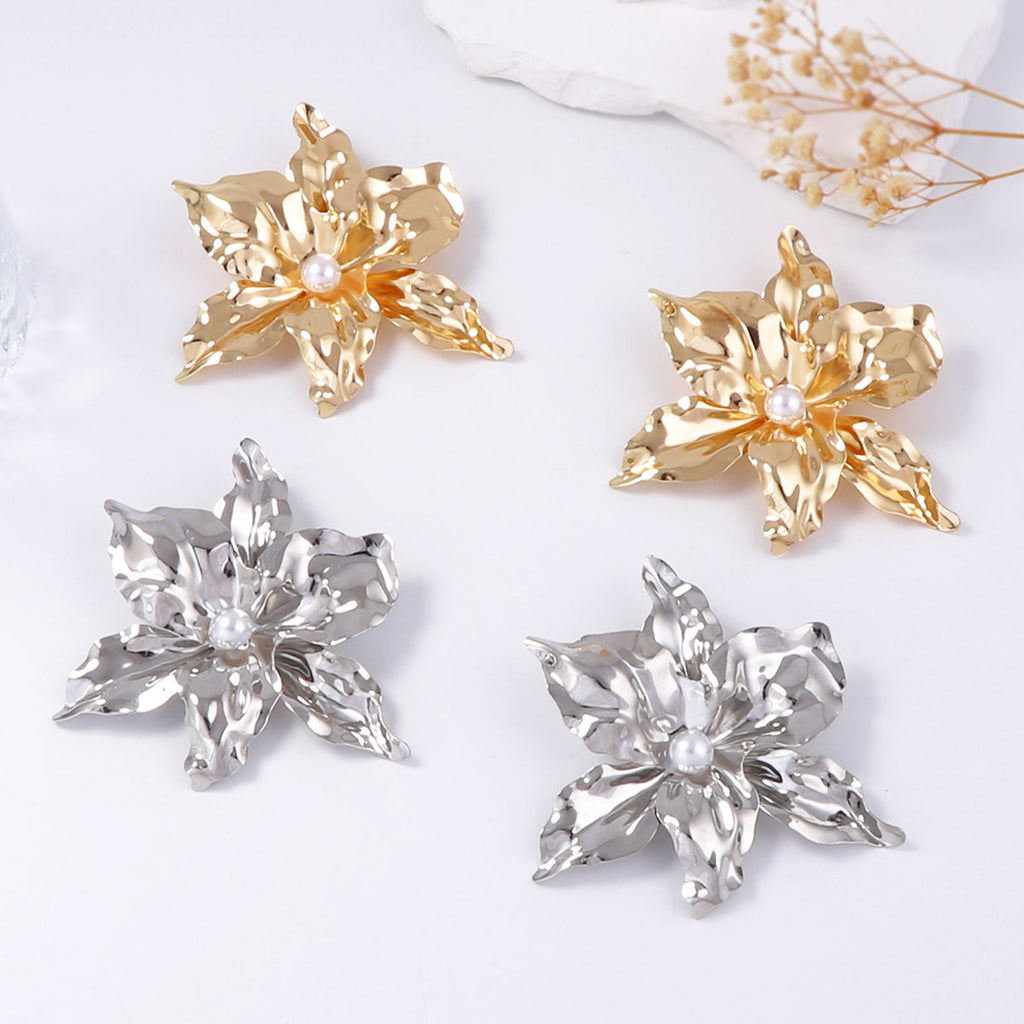 Charming Pearl Earring for Any Occasion