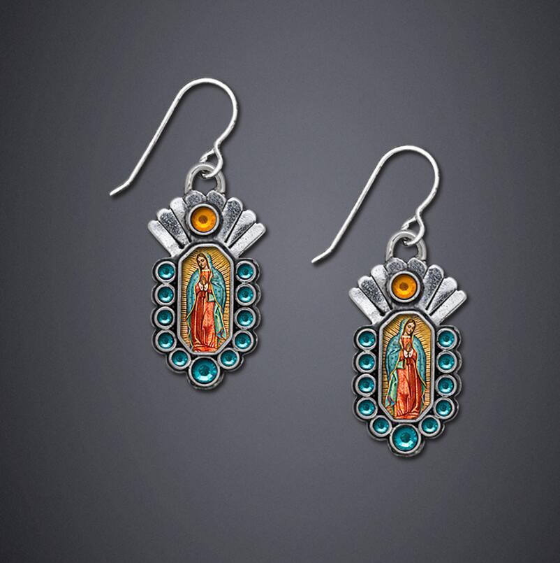 Stunning Earring for Daily Wear
