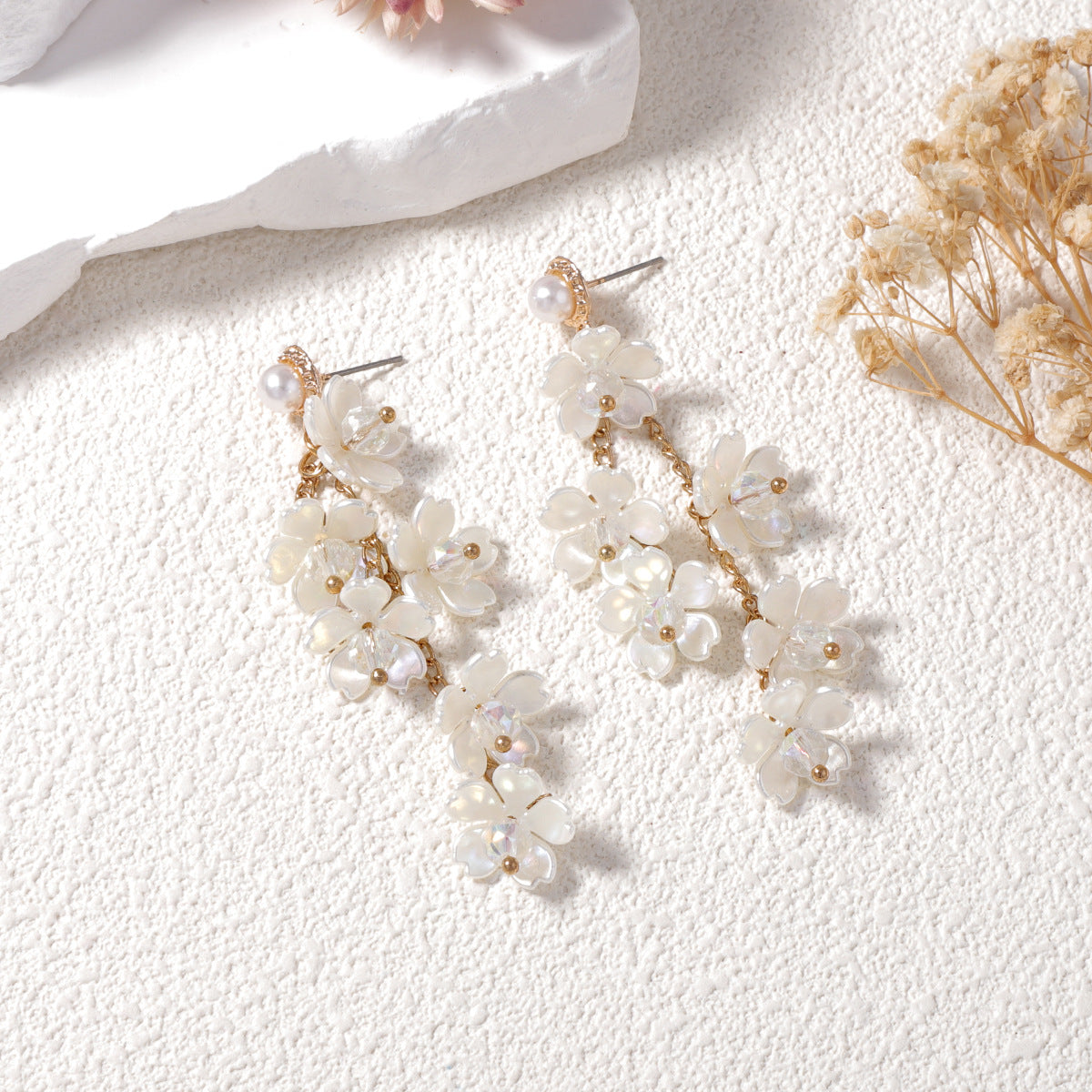 Charming Pearl Earring for Any Occasion