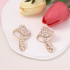 Charming Pearl Earring for Any Occasion