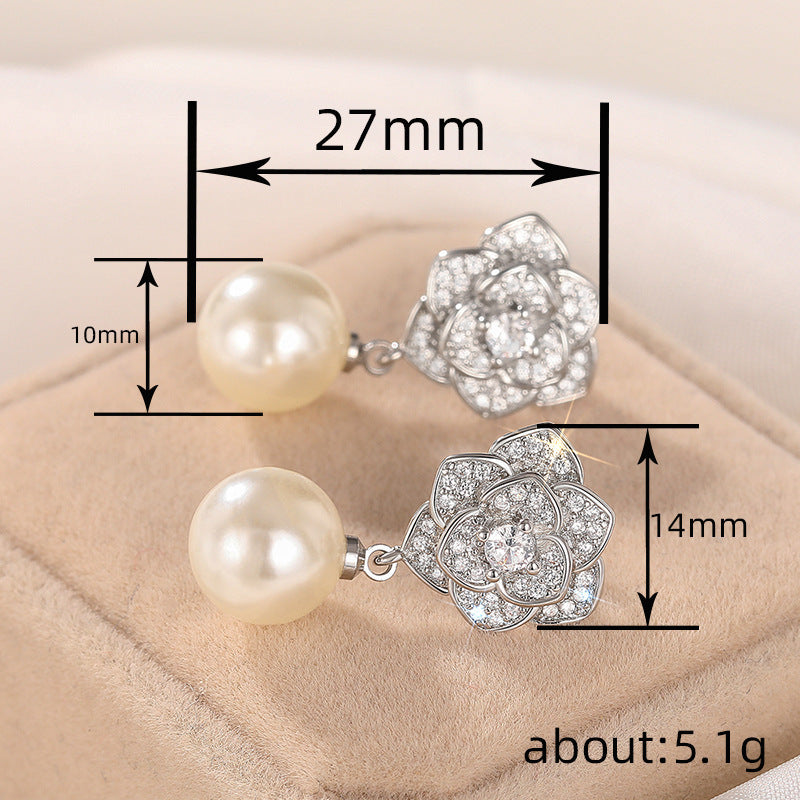 Stunning Pearl Earring for Daily Wear