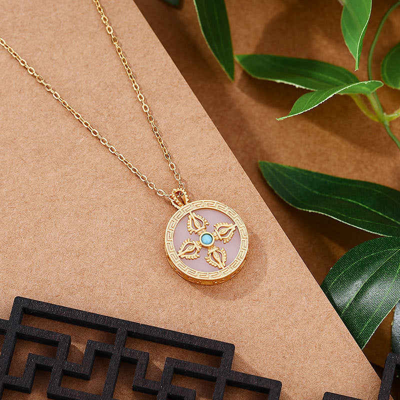 Beautiful Gold Necklace with Unique Style