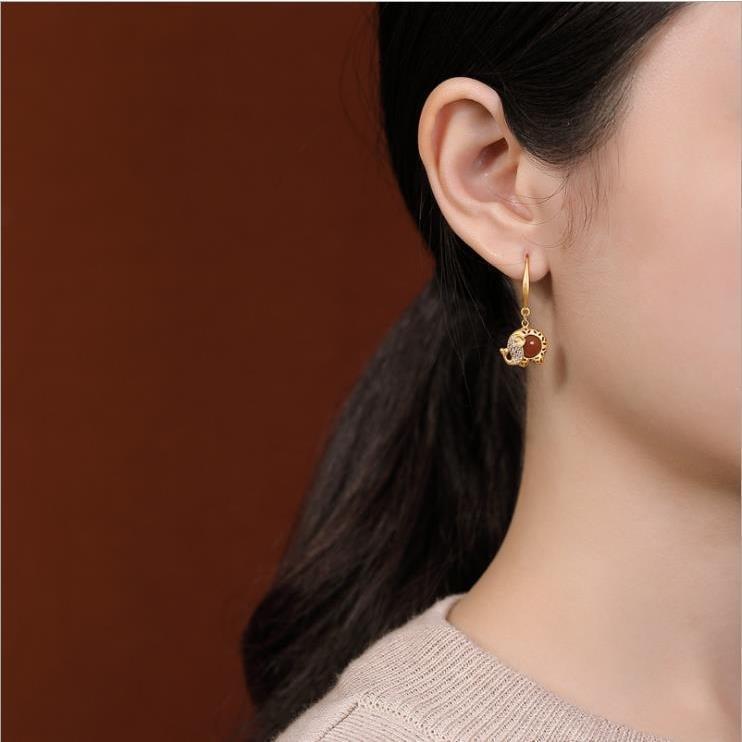 Vintage Handmade Gold Earring