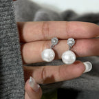 Beautiful Pearl Earring with Unique Style