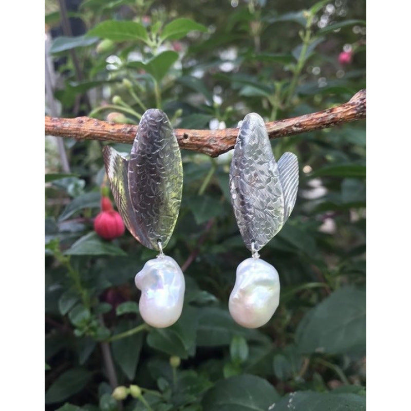 Beautiful Pearl Earring with Unique Style