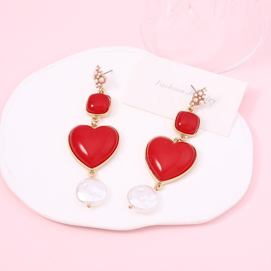 Beautiful Pearl Earring with Unique Style