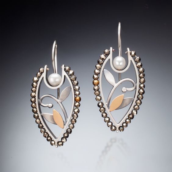 Charming Earring for Any Occasion