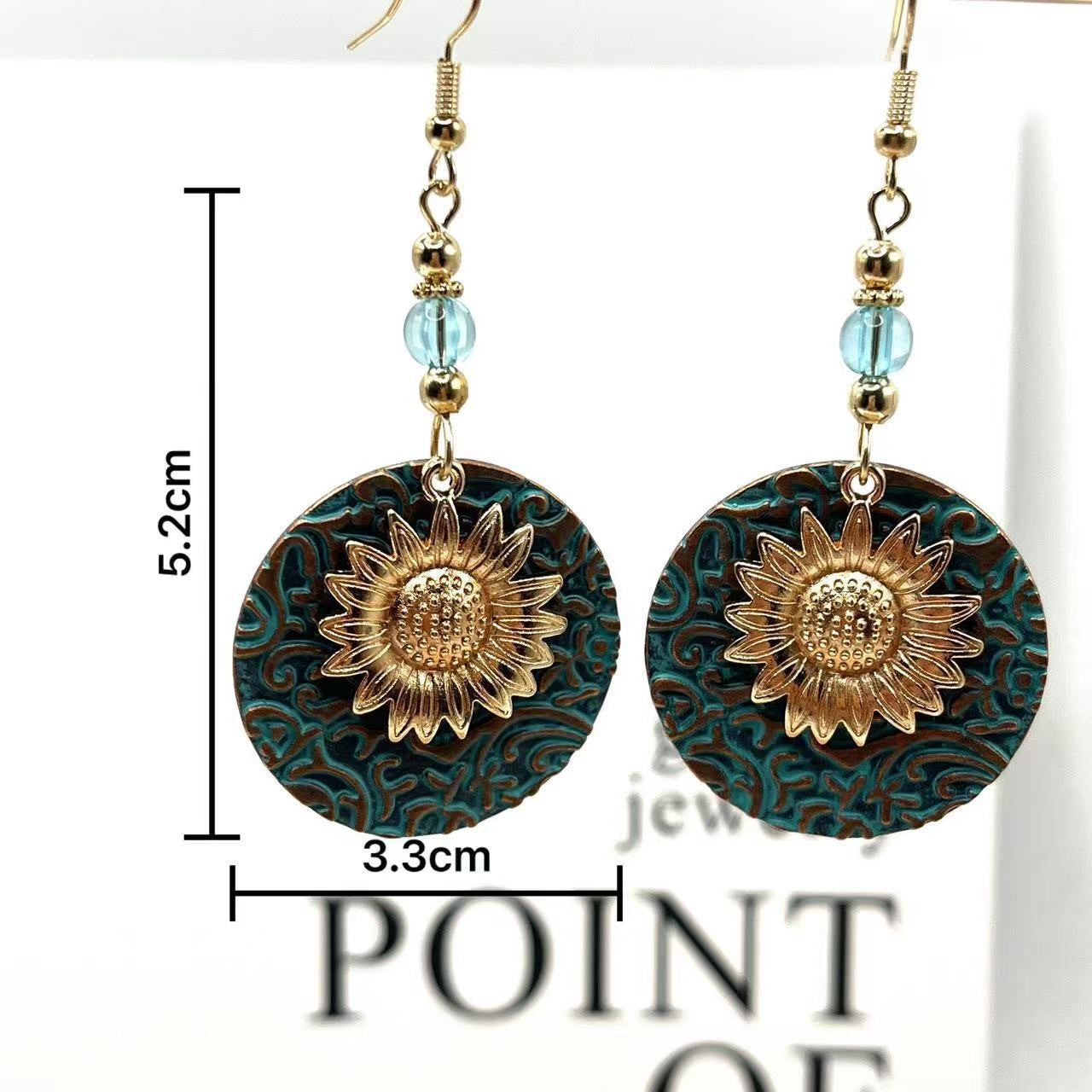 Stunning Earring for Daily Wear
