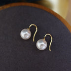 Beautiful Pearl Earring with Unique Style