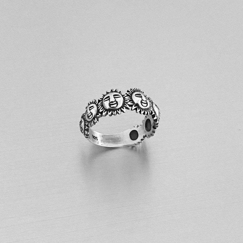 Classic Ring with Timeless Appeal