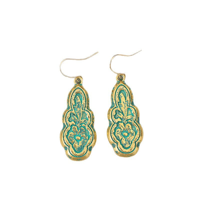 Classic Earring with Timeless Appeal