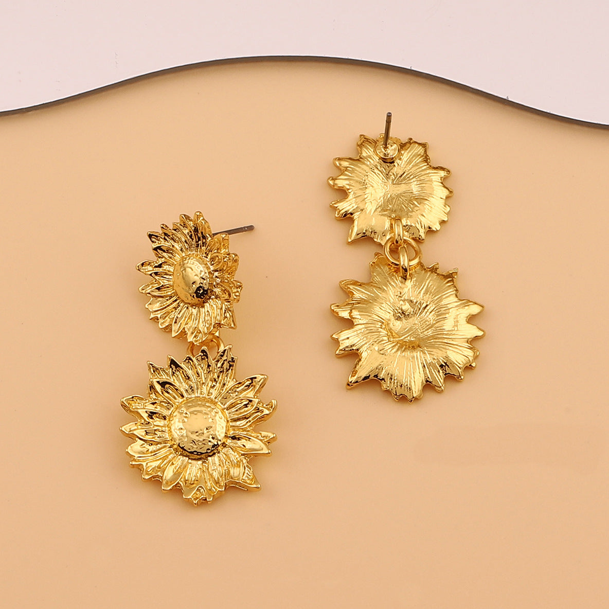 Vintage Handmade Gold Earring