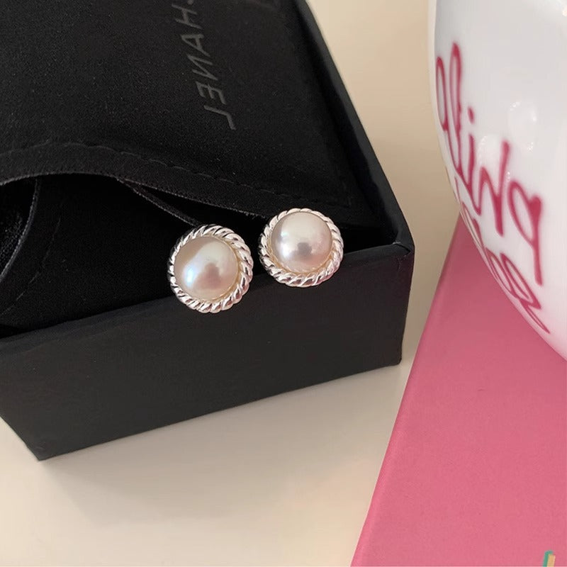 Vintage Handmade Pearl Earring