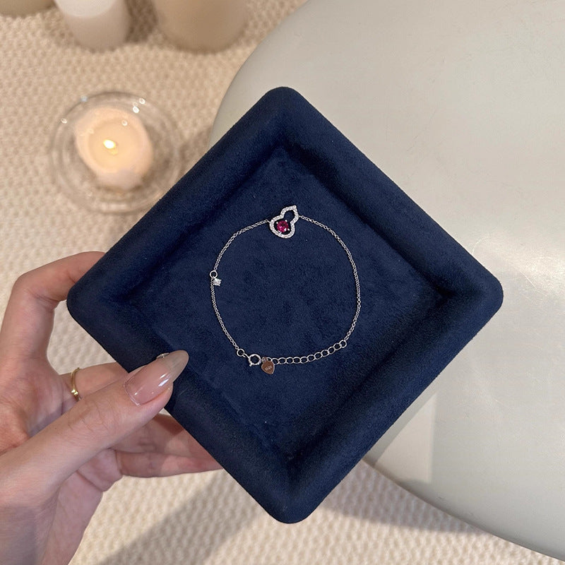 Beautiful Bracelet with Unique Style