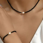 Beautiful Pearl Necklace with Unique Style