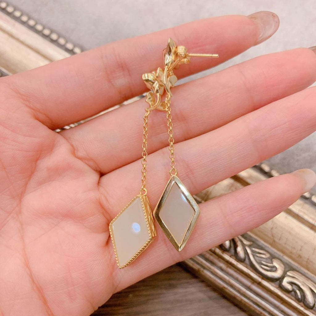 Vintage Handmade Gold Earring