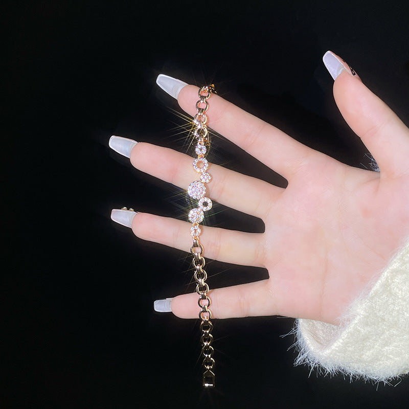 Beautiful Bracelet with Unique Style