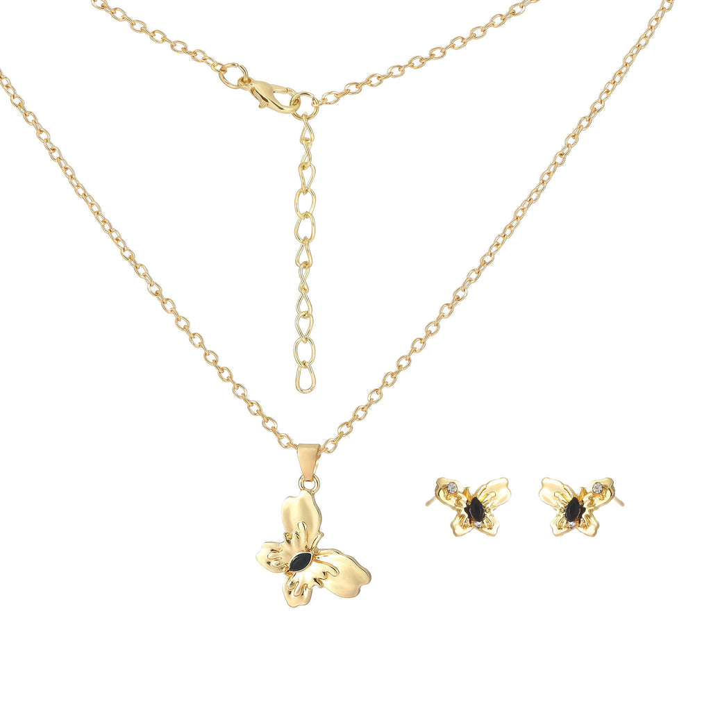 Beautiful Gold Necklace with Unique Style