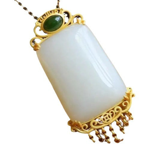 Beautiful Gold Necklace with Unique Style