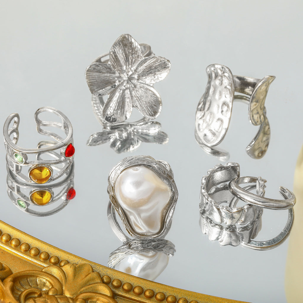 Beautiful Pearl Set with Unique Style