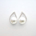 Beautiful Pearl Earring with Unique Style