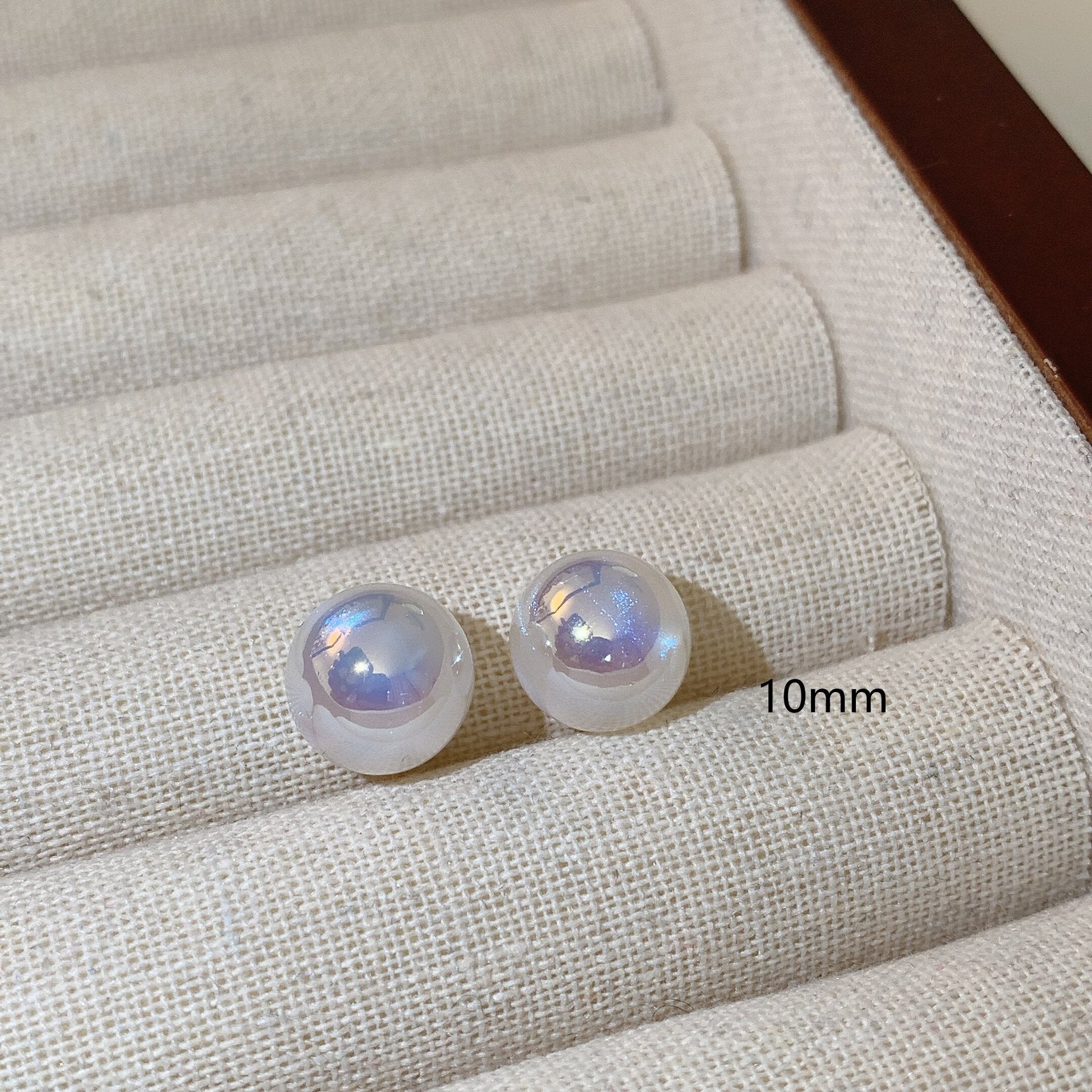 Beautiful Pearl Earring with Unique Style