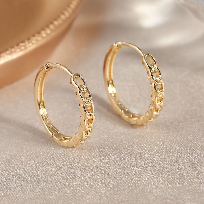 Classic Earring with Timeless Appeal