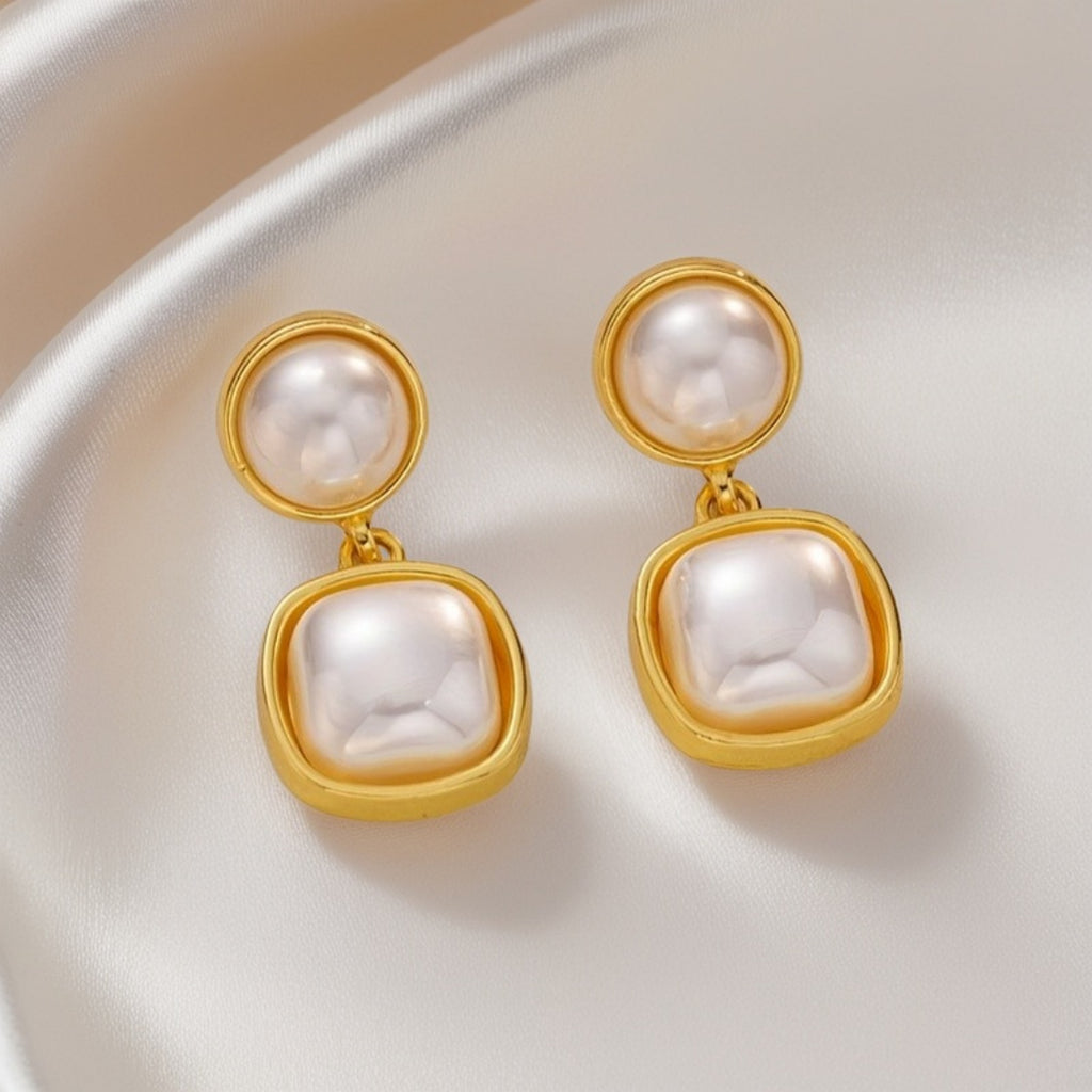 Beautiful Pearl Earring with Unique Style