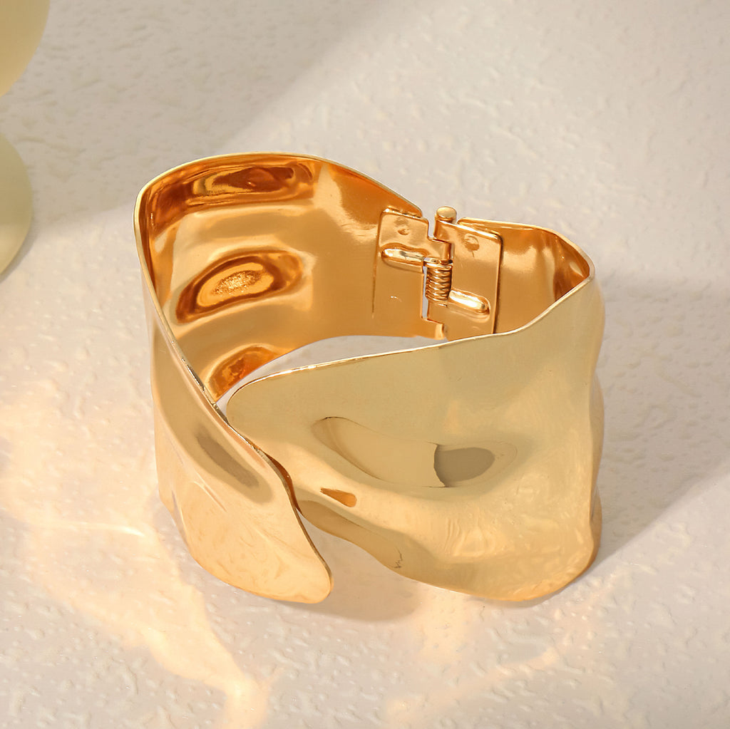 Charming Bracelet for Any Occasion