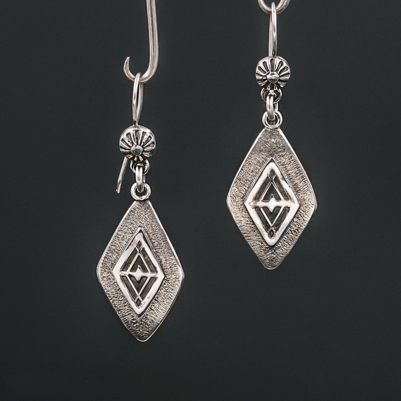 Stunning Earring for Daily Wear