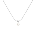 A Beautiful Pearl Necklace with Unique Style