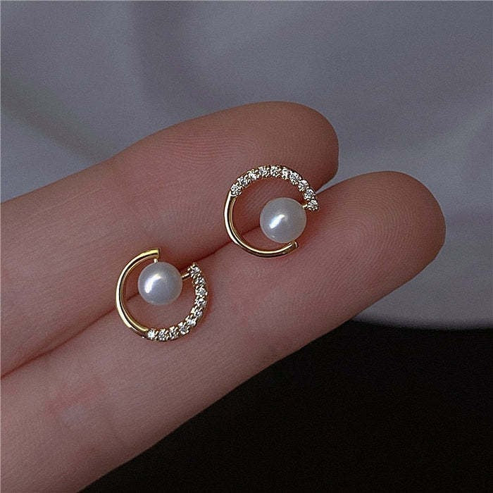 Delicate Artisan Pearl Earring