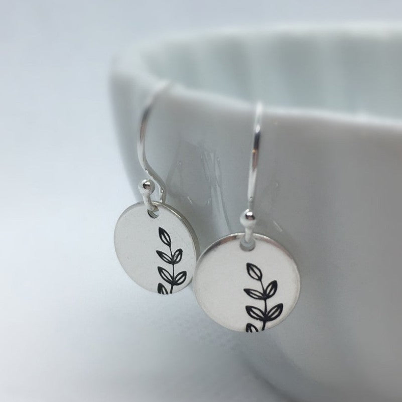 Charming Earring for Any Occasion