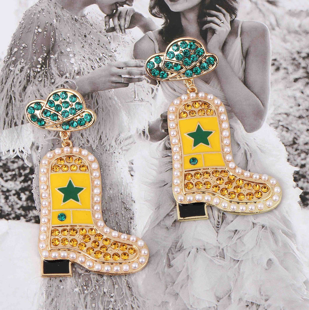 Beautiful Pearl Earring with Unique Style