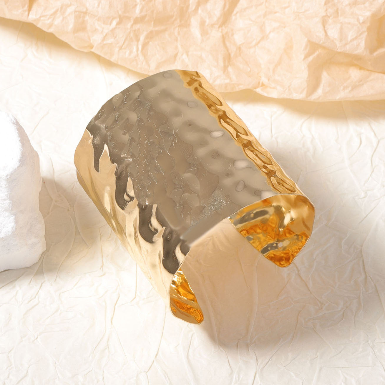 Charming Bracelet for Any Occasion