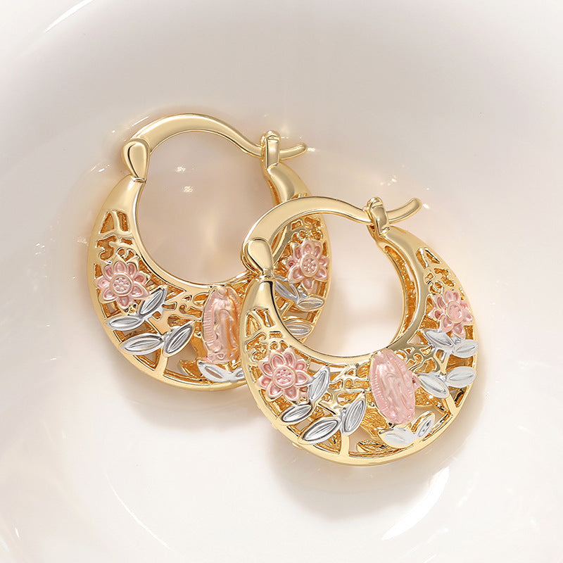 A Charming Earring for Any Occasion