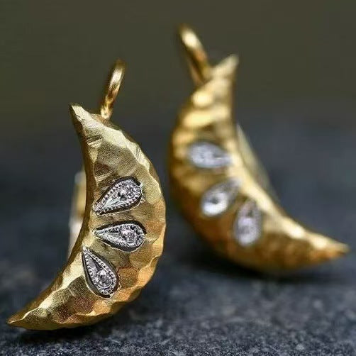 Charming Earring for Any Occasion