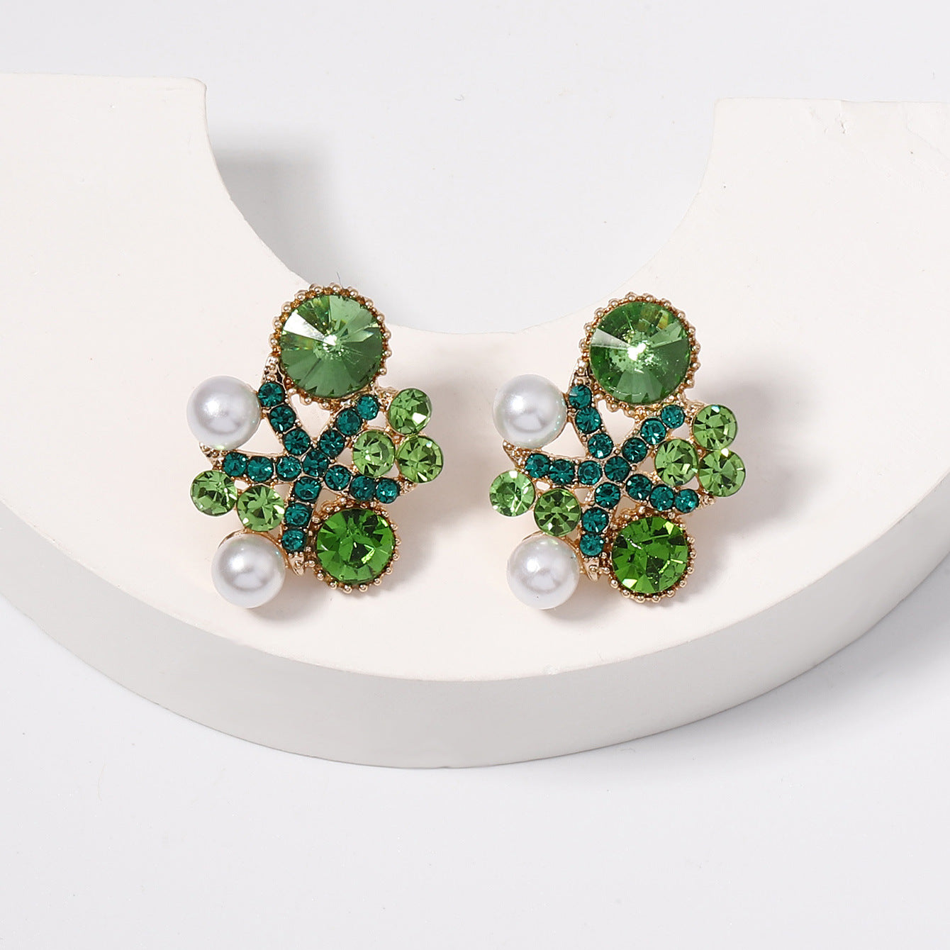 Beautiful Pearl Earring with Unique Style