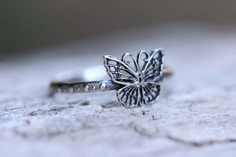 Stunning Ring for Daily Wear
